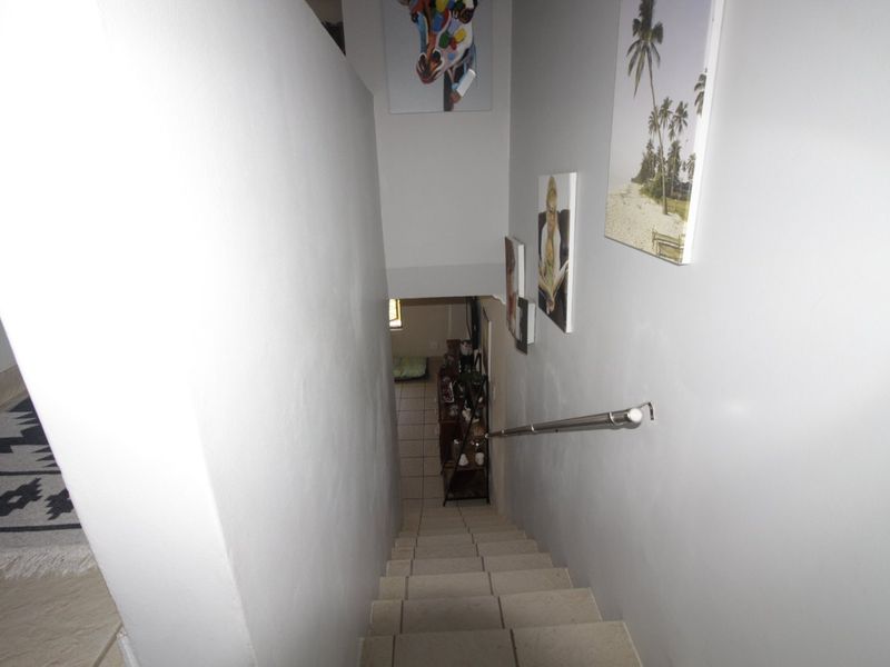 Pet friendly Sunlit 3 Bed Townhouse in Paradise Beach - Photo 10