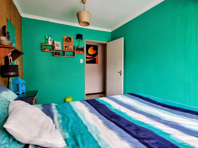 Secure Family Home with Pool in Convenient Location - Photo 9