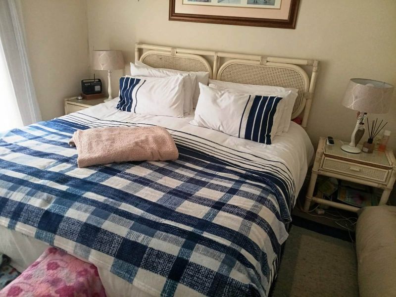 Charming 2 Bedroom Townhouse in Illiondale - Photo 9