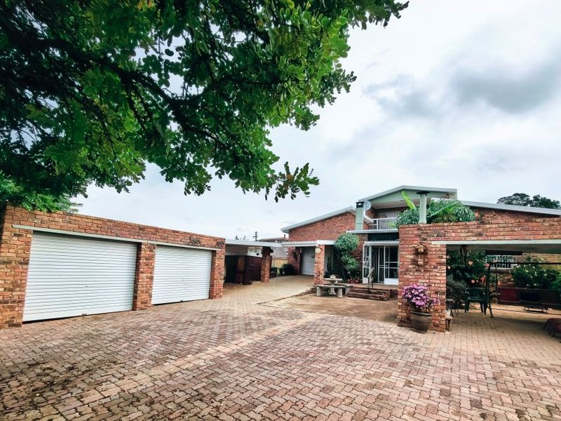 Neat and Comfortable Starter Home - Photo 5