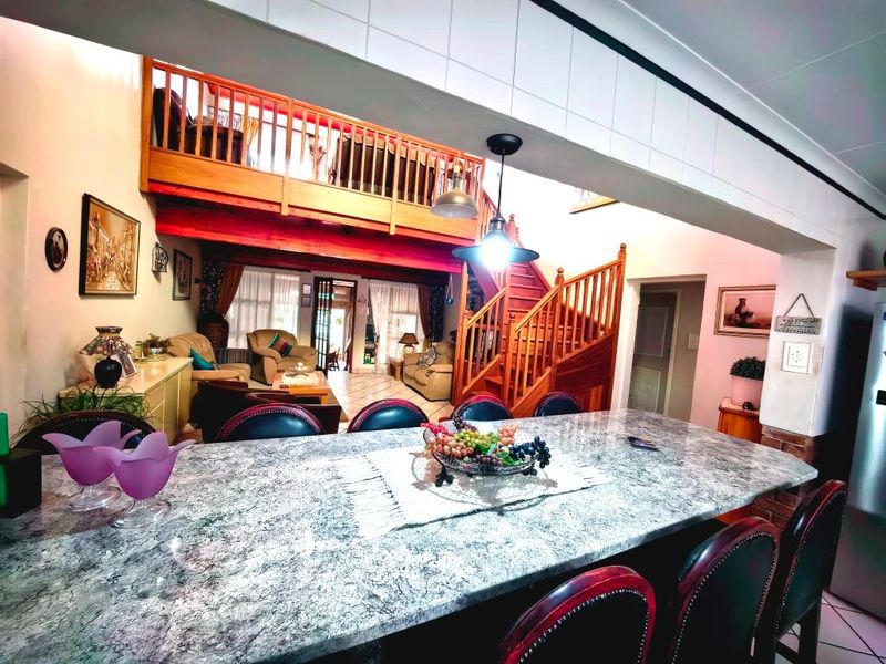 Neat and Comfortable Starter Home - Photo 9