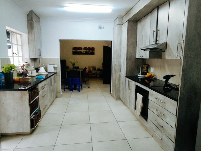 Incredible Multi-Unit Investment Opportunity – 4-in-1 Property Potential! - Photo 5