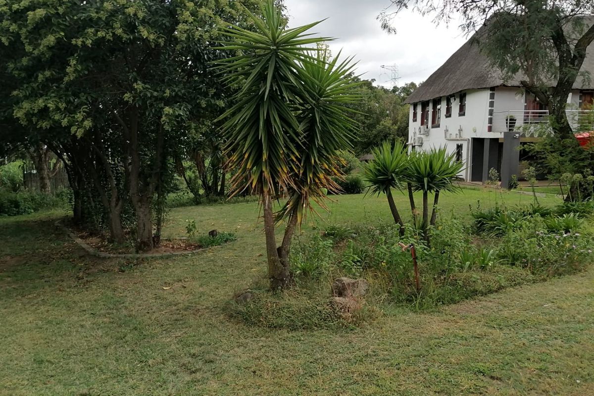 Gust-house apartment property available for rental with open parking - Photo 5