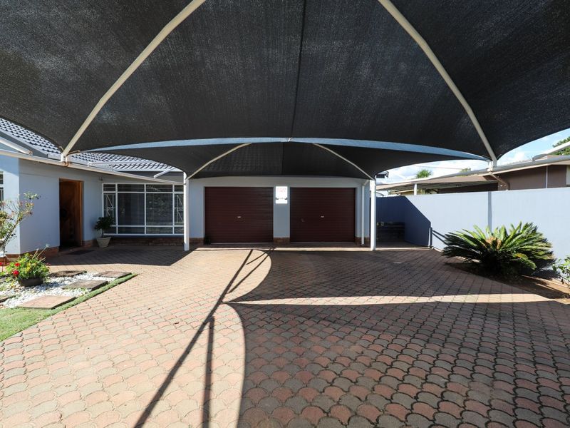 MOVE-IN-READY HOME FOR A BIG FAMILY - Photo 8