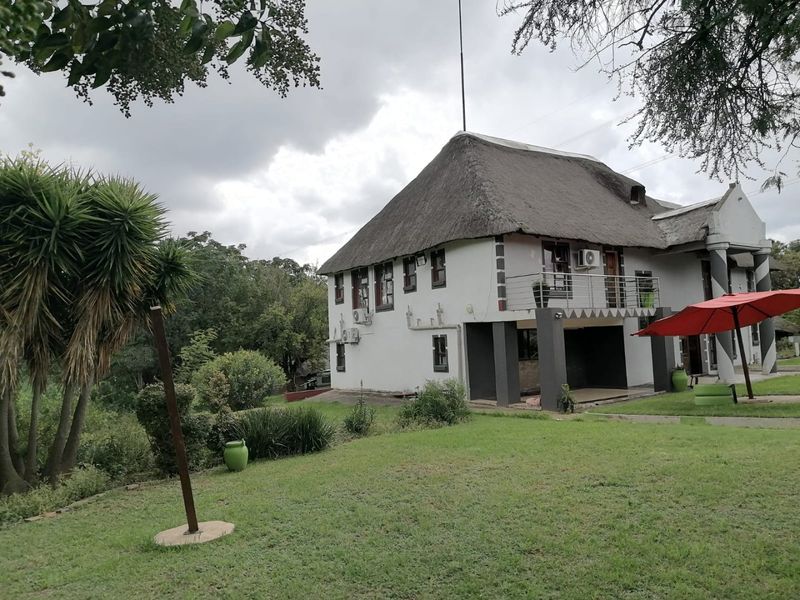 Gust-house apartment property available for rental with open parking - Photo 9