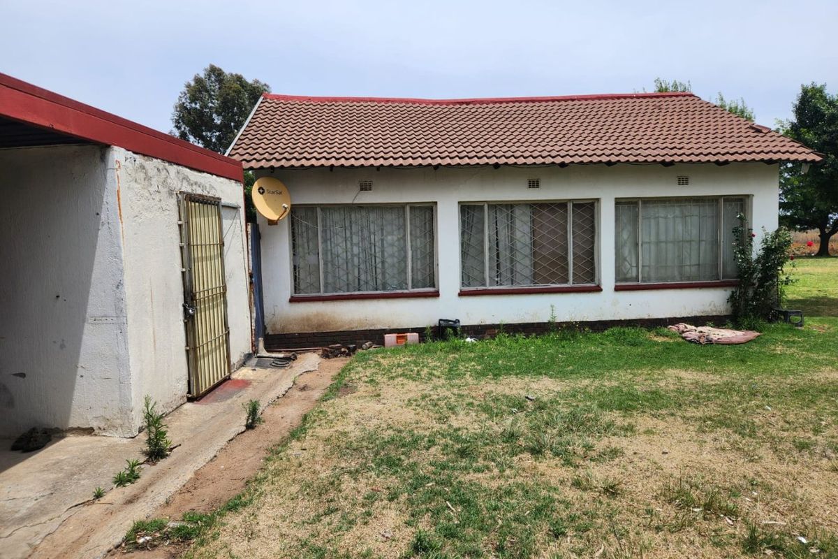 4.4 HECTARES FARM PROPERTY FOR SALE, - Photo 5