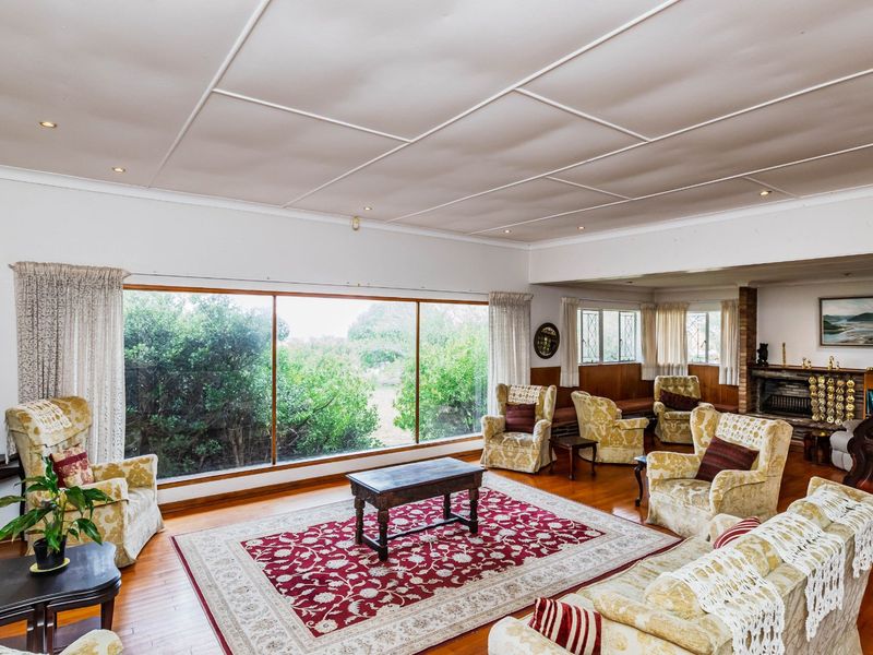 A Rare Estate Anchored in Prestige With Opportunity in East London’s Growth Corridor in Beacon Bay.  - Photo 7