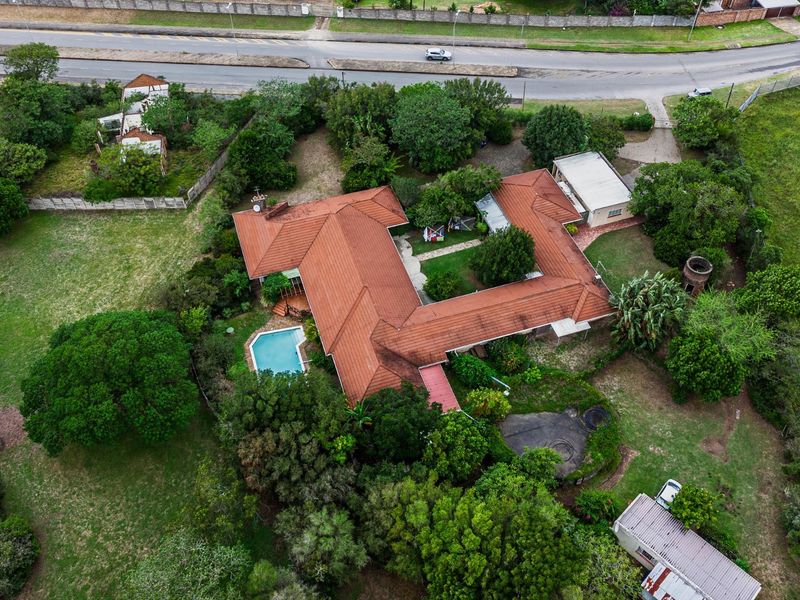 A Rare Estate Anchored in Prestige With Opportunity in East London’s Growth Corridor in Beacon Bay.  - Photo 1