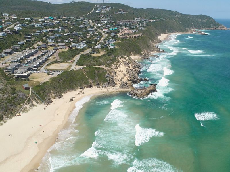 Investment Opportunity: Fully Furnished Seaside Apartment at Brenton Haven - Photo 2