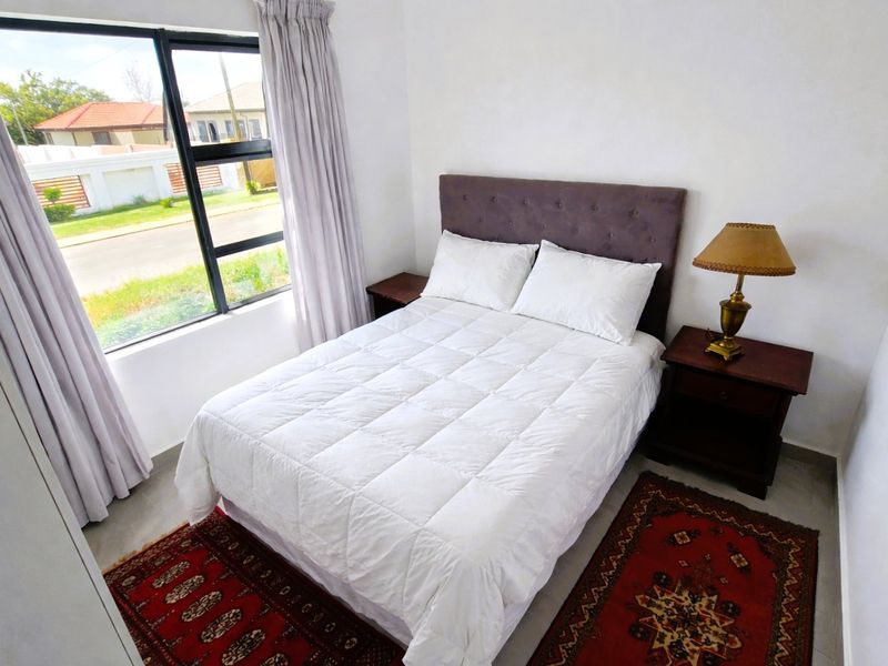 Discover the perfect opportunity to build your dream home with this exceptional plot and plan offering, designed for modern living and ultimate convenience. This thoughtfully planned development allows you to secure a prime stand and construct a stylish 3-bedroom home with a 70 sqm floor size, tailored to suit your lifestyle and personal preferences. - Photo 2