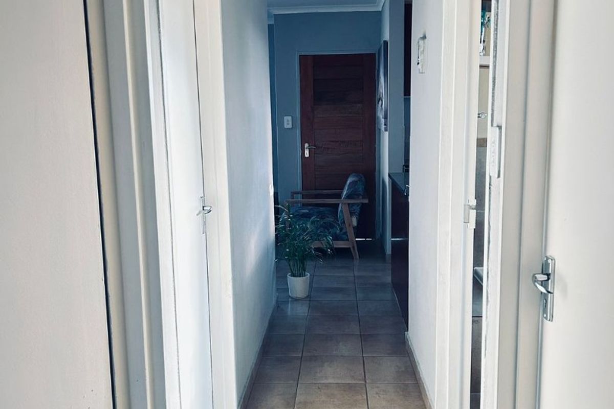 3 Bedroom to Let  in Kosmosdal - Photo 4