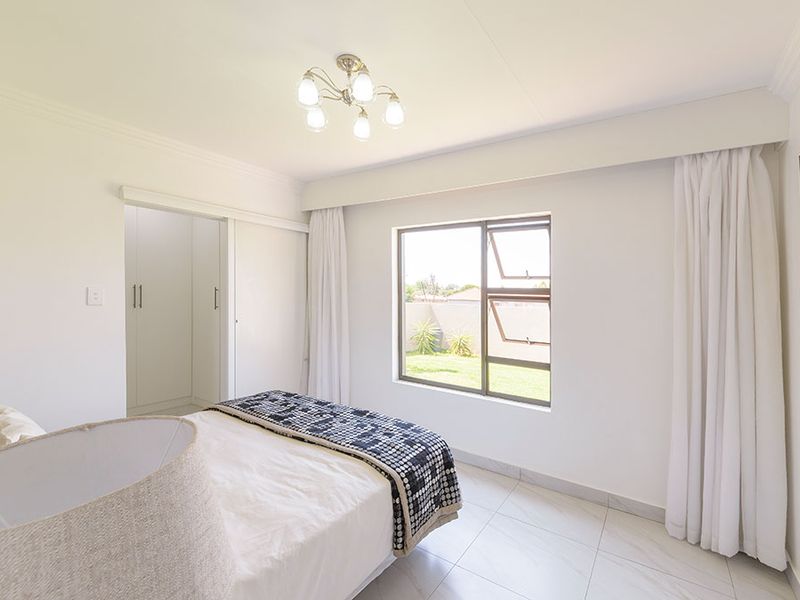 Discover the perfect opportunity to bring your dream home to life with this exceptional plot-and-plan offering. Situated on a generous 307 square meter stand, this property gives you the freedom to design and build a home that truly reflects your personal style, needs, and lifestyle. - Photo 8