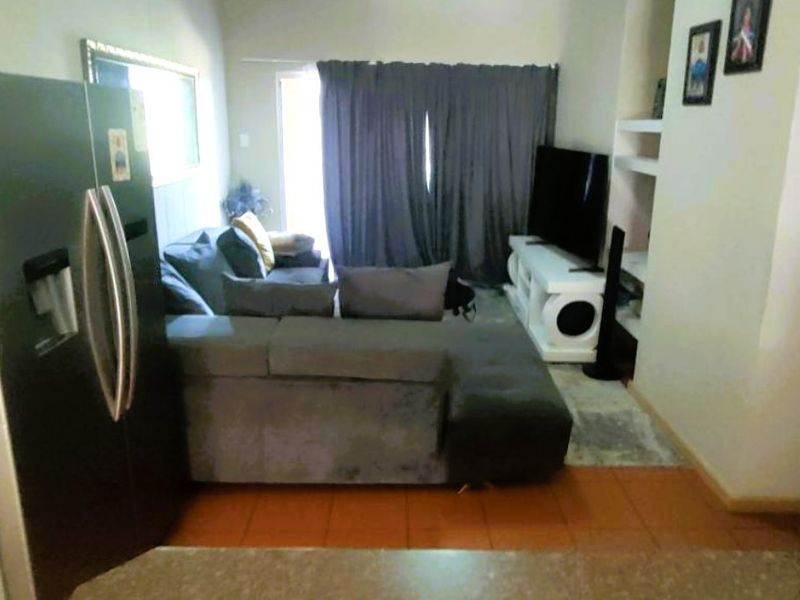 Discover comfortable, modern living in this beautifully presented 3-bedroom, 2-bathroom apartment situated in the sought-after Glen Park Apartments. Perfectly suited for families, young professionals, or investors, this property offers a blend of space, convenience, and contemporary style in a secure and well-maintained complex. - Photo 8