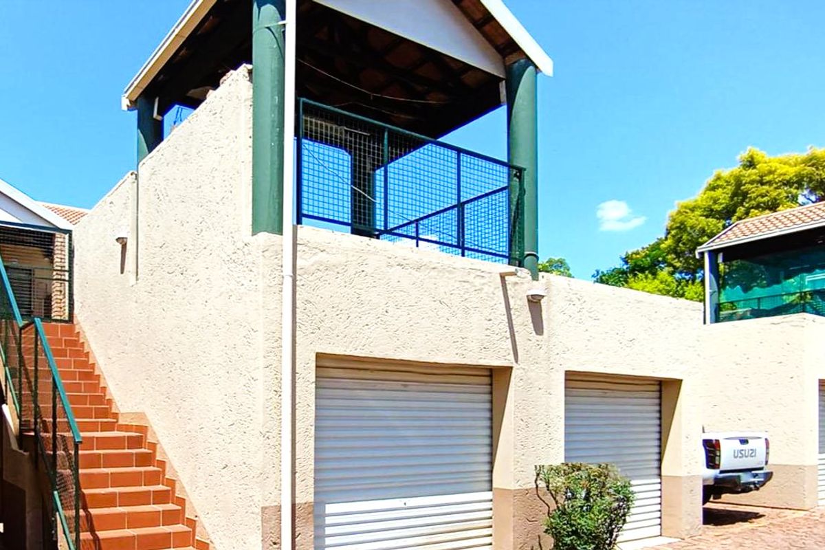 Step into comfortable, easy living with this charming 2-bedroom, 1-bathroom townhouse situated in the well-established suburb of Rietfontein. Perfectly suited for first-time buyers, small families, or investors, this property offers a blend of convenience, tranquility, and affordability in one of Pretoria’s most sought-after Moot areas. - Photo 2