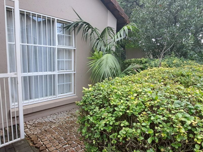 A Stunning Cluster Home – Don’t Miss Out! - Photo 2