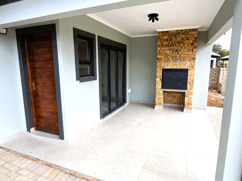 Discover the perfect opportunity to build your dream home in the charming town of Rayton. This exciting plot and plan option offers a thoughtfully designed 95 sqm home, combining modern comfort with the freedom to create a space that truly reflects your lifestyle. - Photo 6