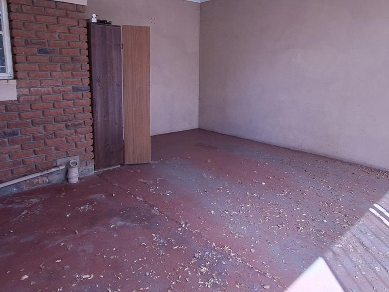 Modern 3 Bedroom Townhouse for Sale in Standerton Central – Prime Location & Comfortable Living - Photo 10