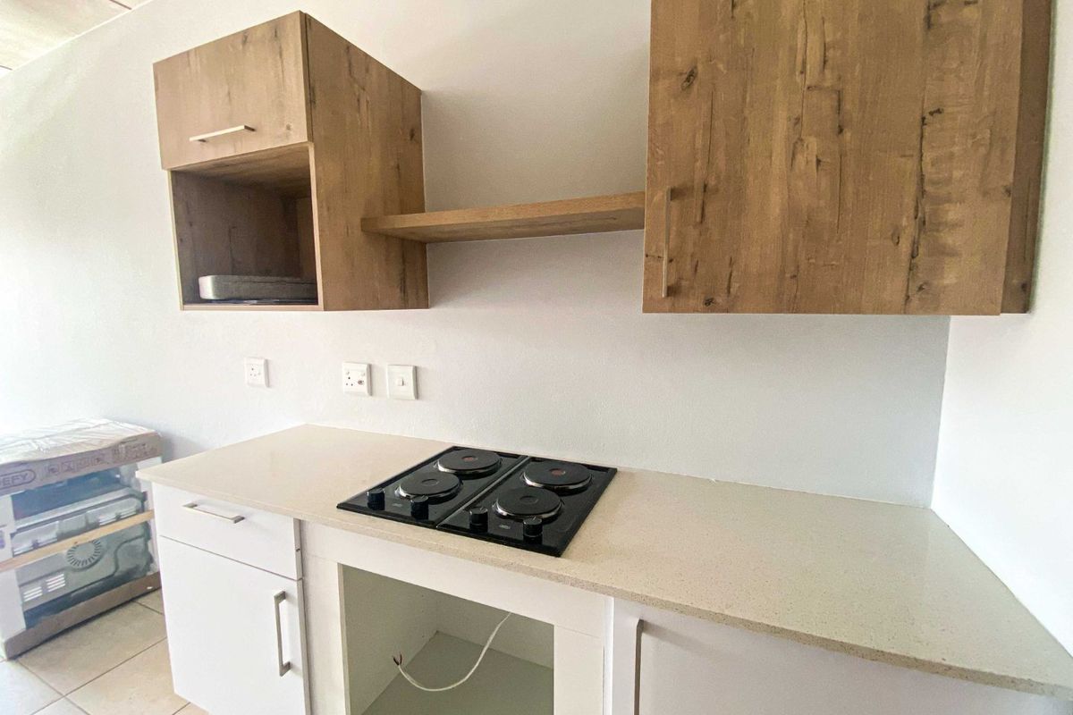 Two Bedroom Apartment To Let - Photo 4