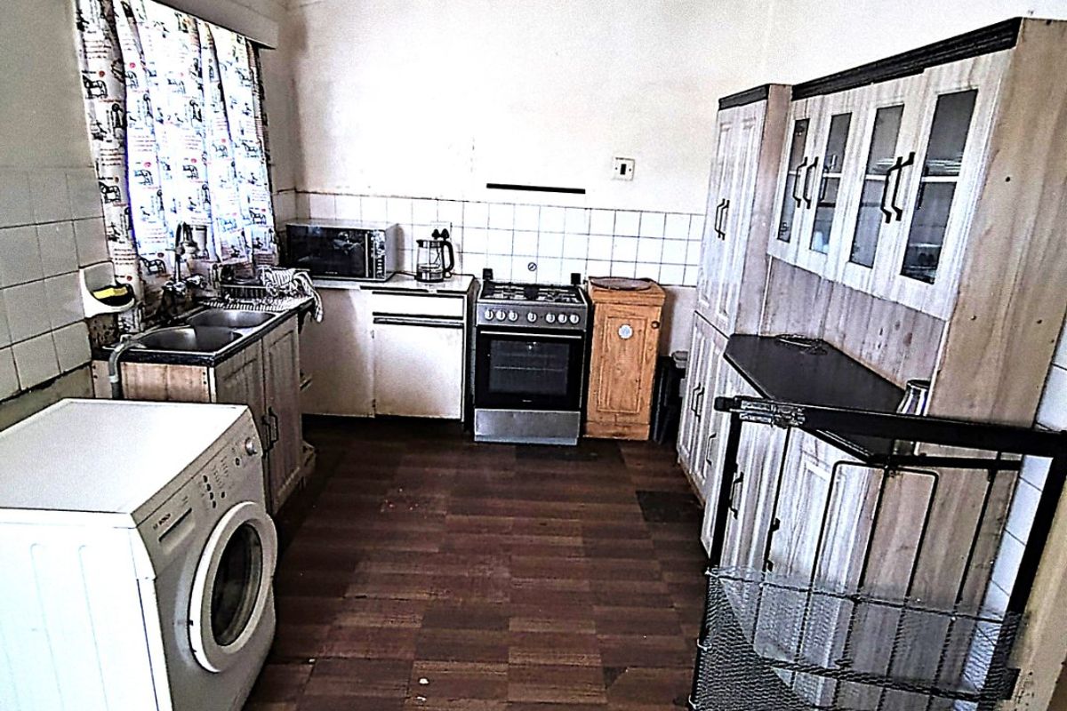 2 Bedroom Home with 1 Bedroom Flatlet - Photo 5