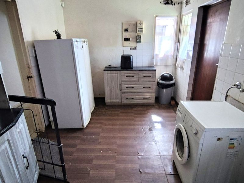 2 Bedroom Home with 1 Bedroom Flatlet - Photo 6