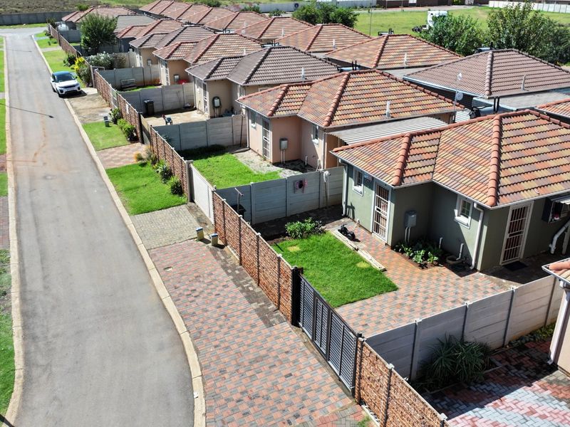 Stunning 3Bedroom House for Sale in Sky City - Photo 5