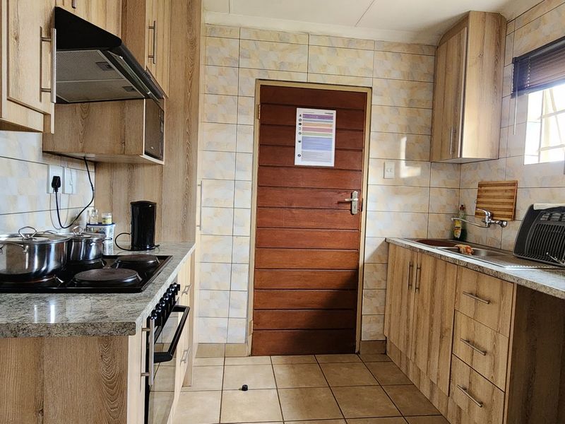 Stunning 3Bedroom House for Sale in Sky City - Photo 7