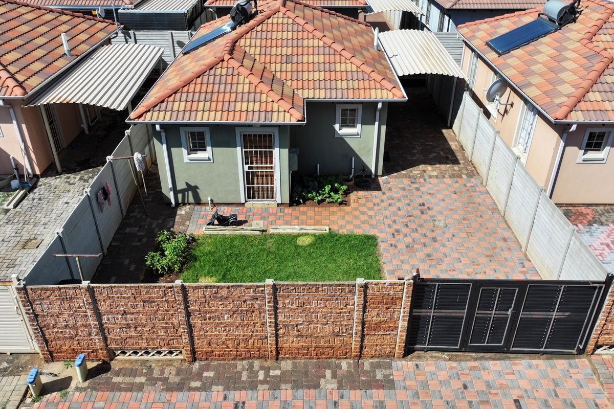 Stunning 3Bedroom House for Sale in Sky City - Photo 2