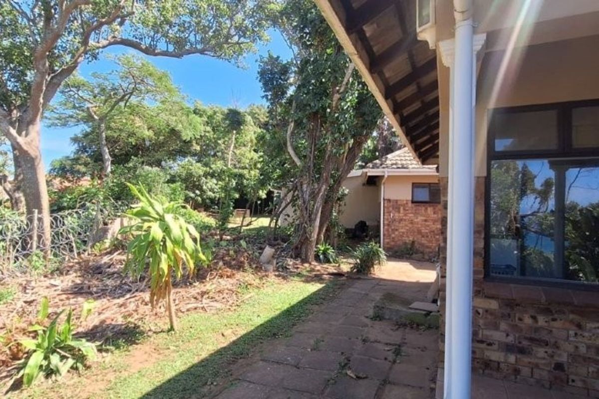 Spacious Family Home In Umtentweni With Beautiful Sea Views - Photo 5