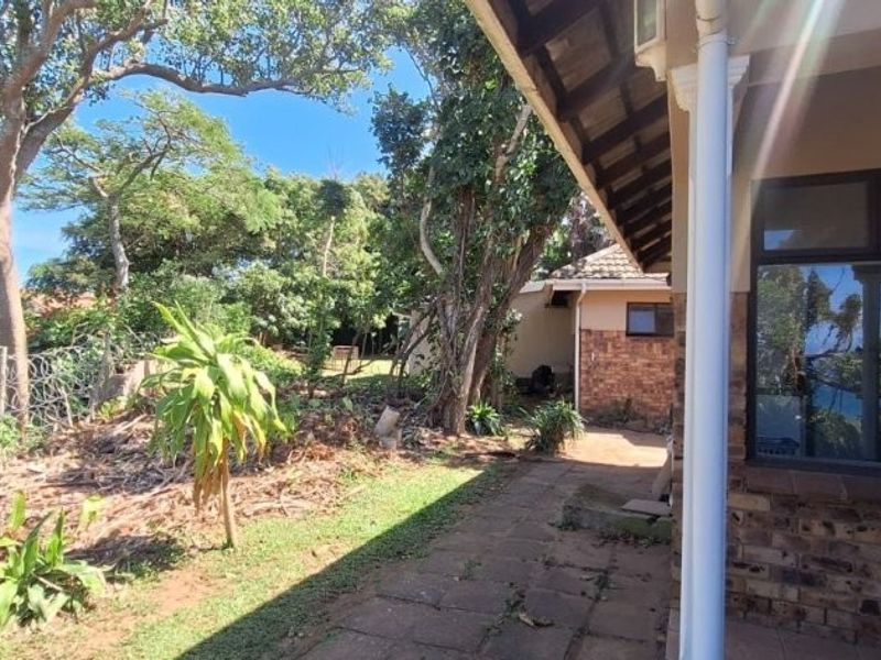 Spacious Family Home In Umtentweni With Beautiful Sea Views - Photo 5