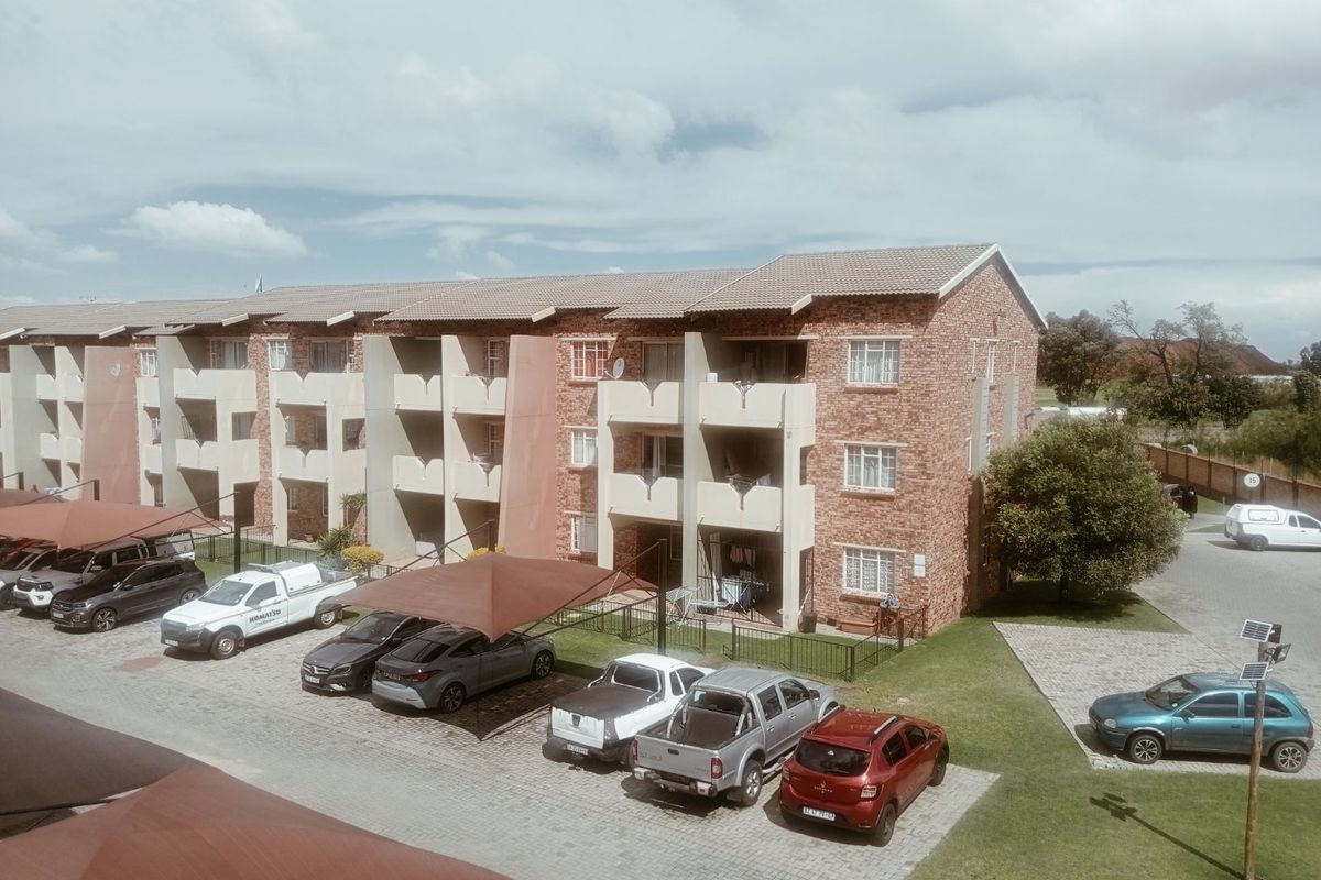 Step into Comfort with this Beautiful 2-Bedroom Apartment! - Photo 2