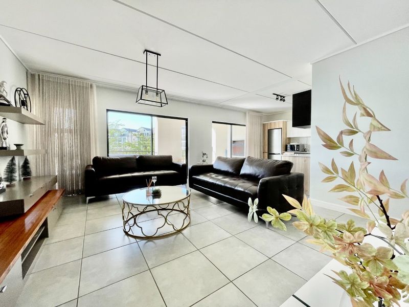 3 Bed 2 Bath 1st Floor For Rent - Photo 2