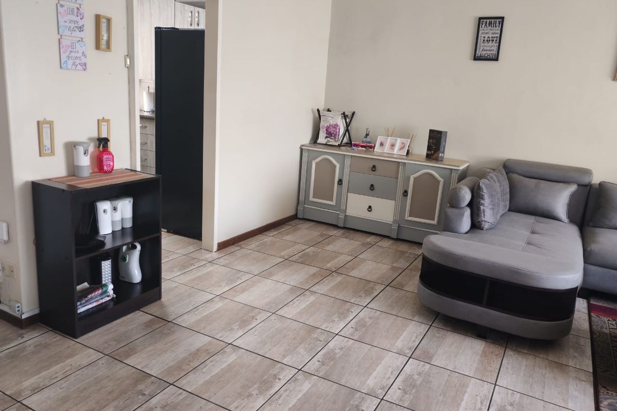 Stunning and neat duplex to rent in Eldoreigne - Photo 4