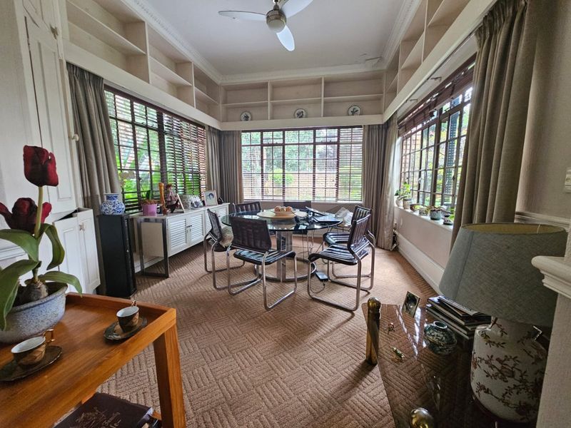 Hidden Gem in the Heart of Brooklyn – Spacious 4 Bedroom Home - Photo 4