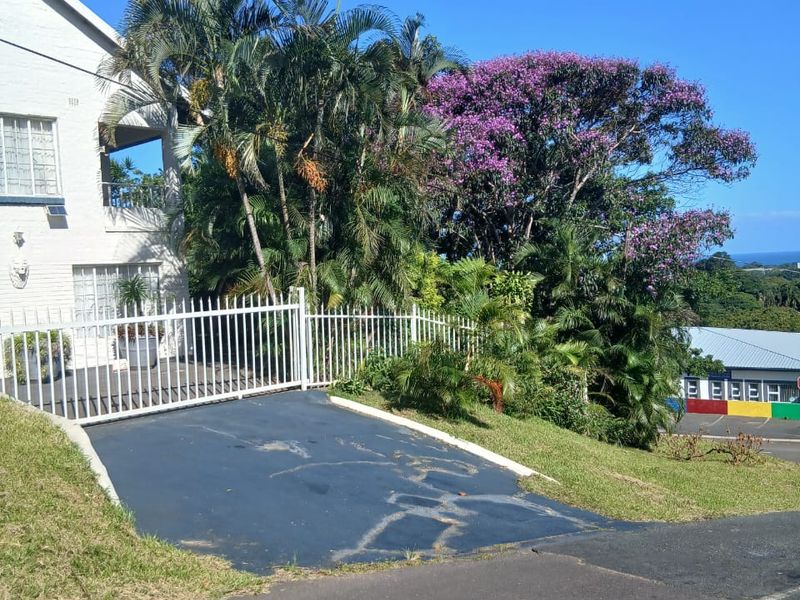 PET FRIENDLY SPACIOUS FAMILY HOME. - Photo 7