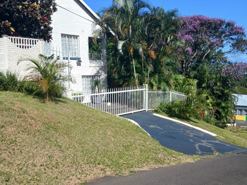 PET FRIENDLY SPACIOUS FAMILY HOME. - Photo 6