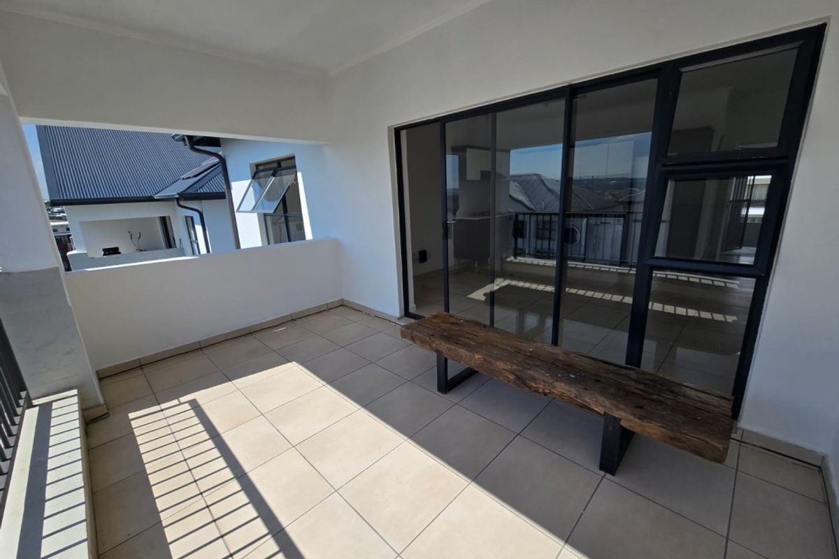 Modern Living with Style and Security! - Photo 2