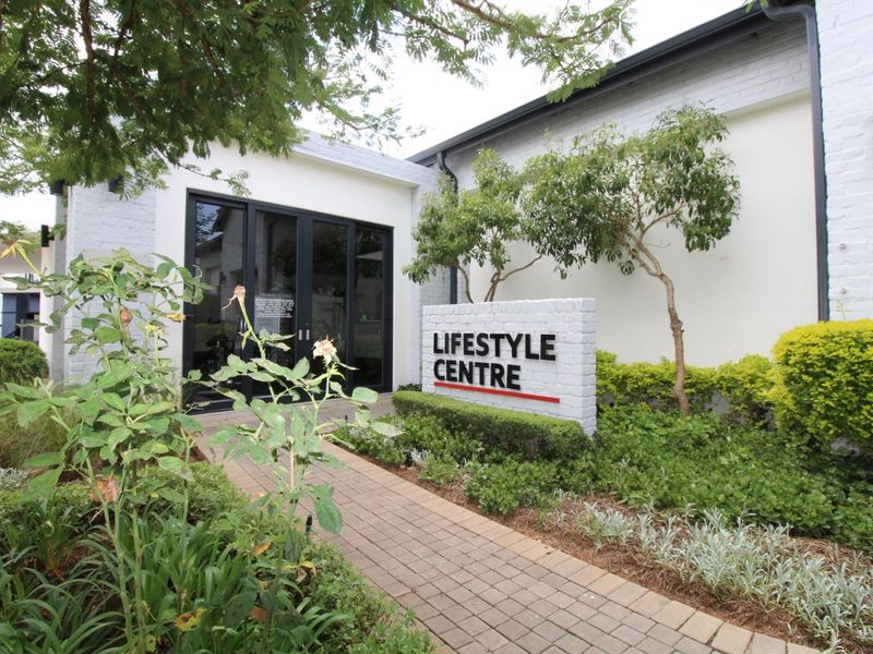 Modern Living with Style and Security! - Photo 9