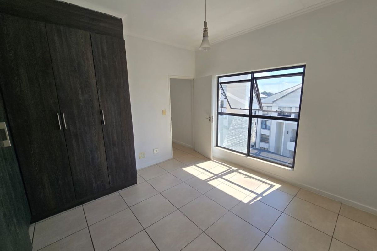 Modern Living with Style and Security! - Photo 4