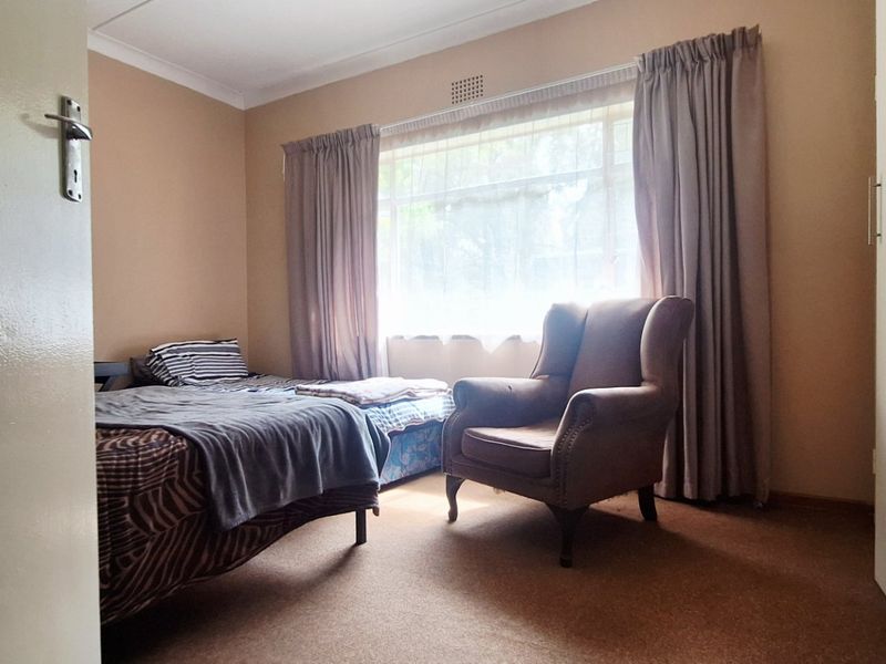Charming Family Home in the Heart of Rothdene, Meyerton - Photo 9