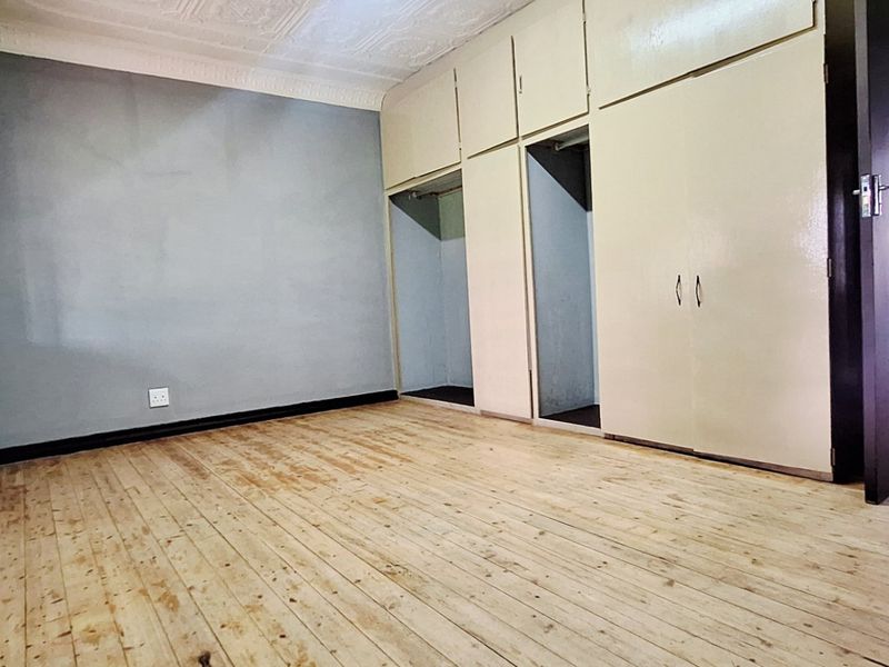 Spacious 1-Hectare Property with Home and Flatlet – Endless Potential - Photo 10