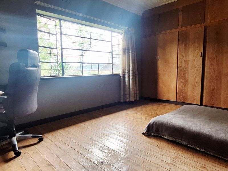 Spacious 1-Hectare Property with Home and Flatlet – Endless Potential - Photo 4