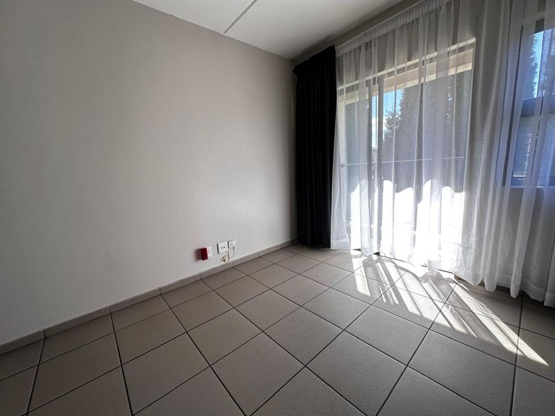 2 Bedroom And 1 Bathroom Apartment to Rent in Ravenswood - Photo 6