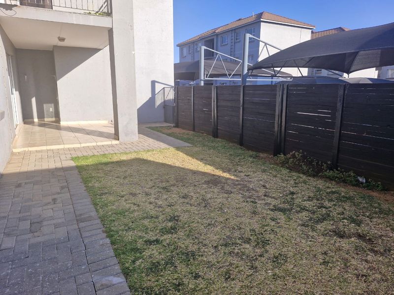 Discover comfortable living in a spacious and secure estate in Boksburg - Photo 10