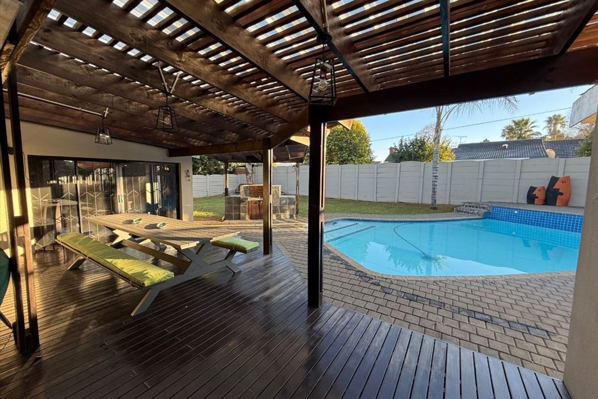 Design Excellence Awaits! - Photo 5