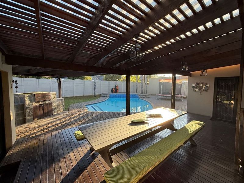 Design Excellence Awaits! - Photo 3