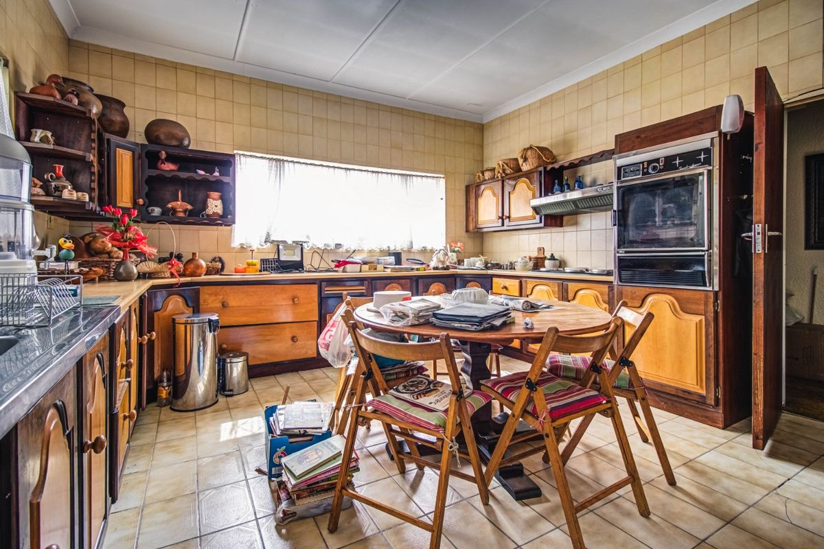 A VINTAGE GEM WITH ROOM TO GROW - Photo 5