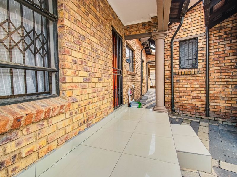 INVESTMENT OPPORTUNITY LIKE NO OTHER! - Photo 4