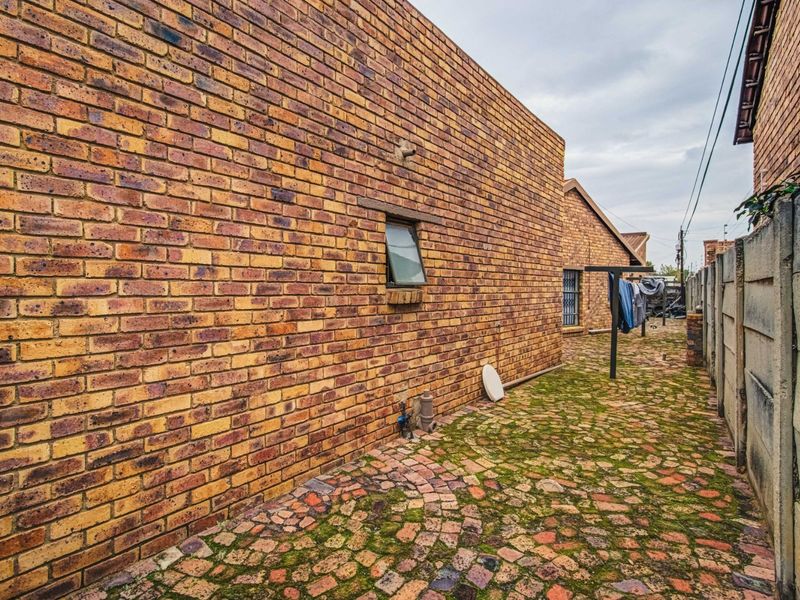 INVESTMENT OPPORTUNITY LIKE NO OTHER! - Photo 6