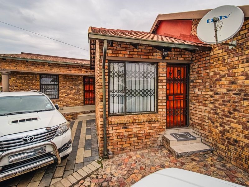 INVESTMENT OPPORTUNITY LIKE NO OTHER! - Photo 3