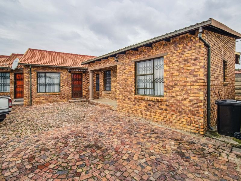 INVESTMENT OPPORTUNITY LIKE NO OTHER! - Photo 1